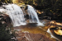 Der Mumlava-Wasserfall ist einer der wasserreichsten Wasserfälle in Tschechien, Foto: Archiv Vydavatelství MCU s.r.o.